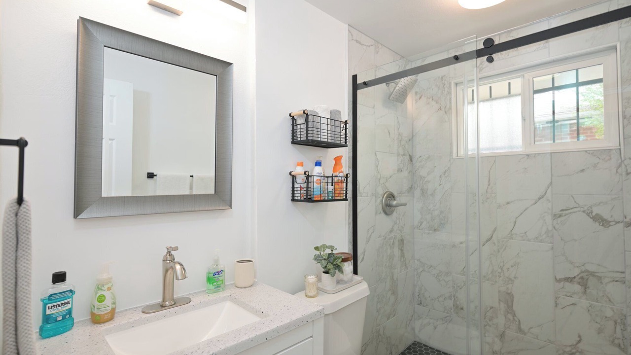 Photo of Bathroom in Delmar Parkway
