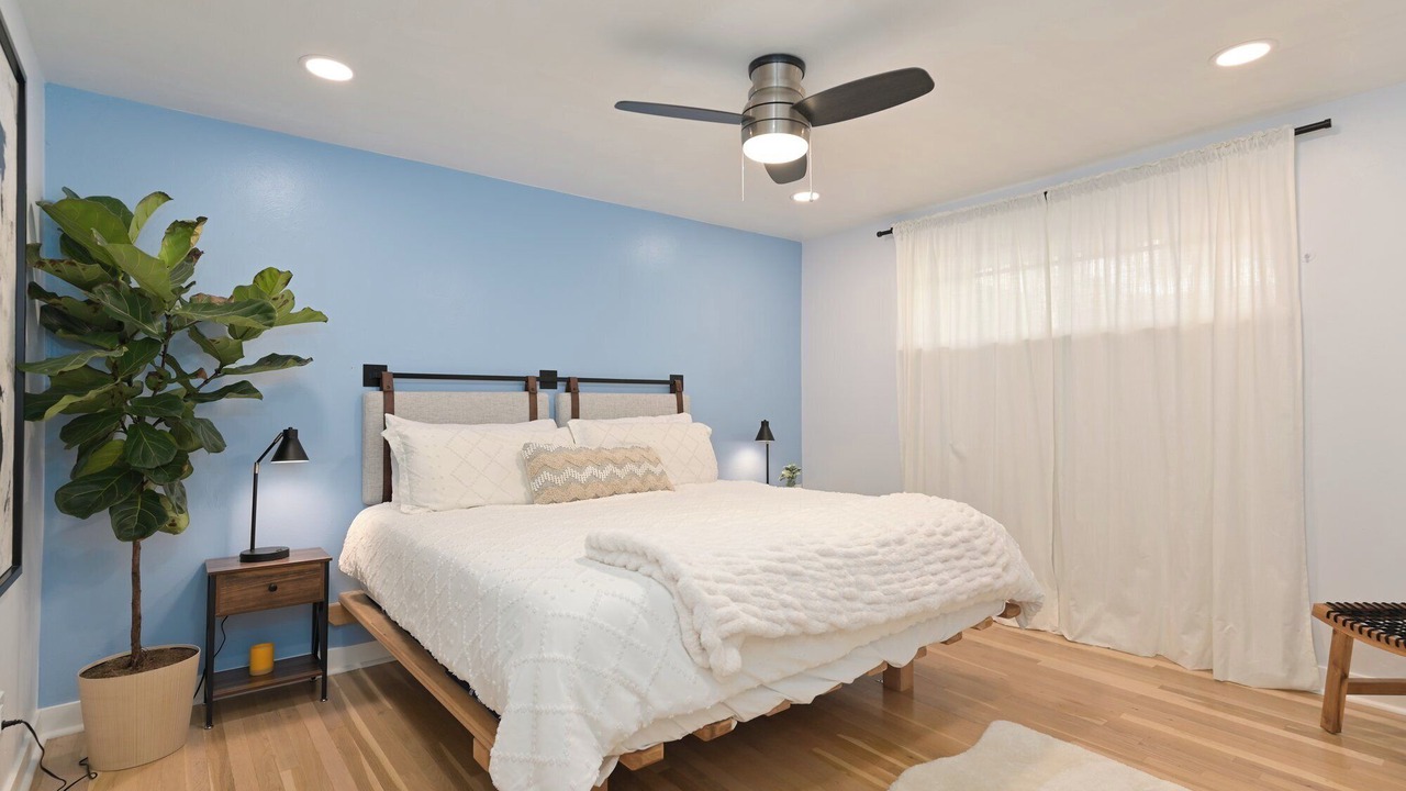 Photo of Bedroom in Delmar Parkway