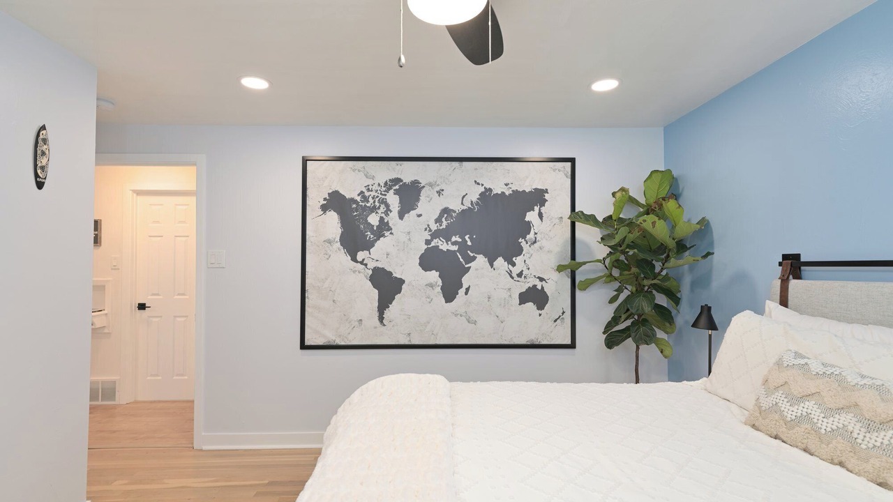 Photo of Bedroom in Delmar Parkway