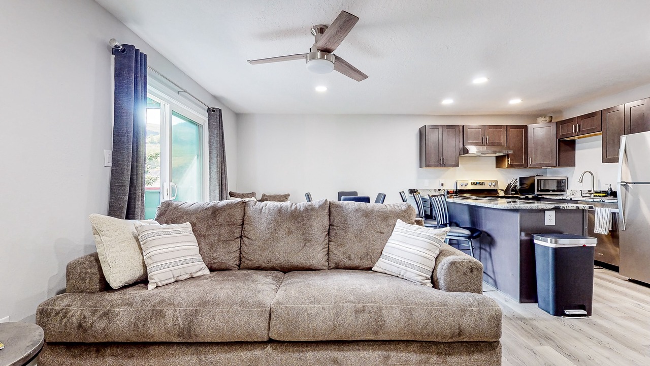 Photo of Livingroom in Dillon