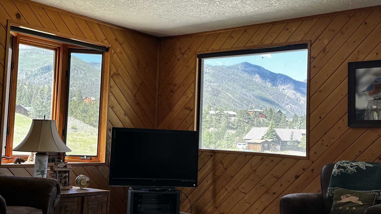 Photo of Livingroom in Lake City