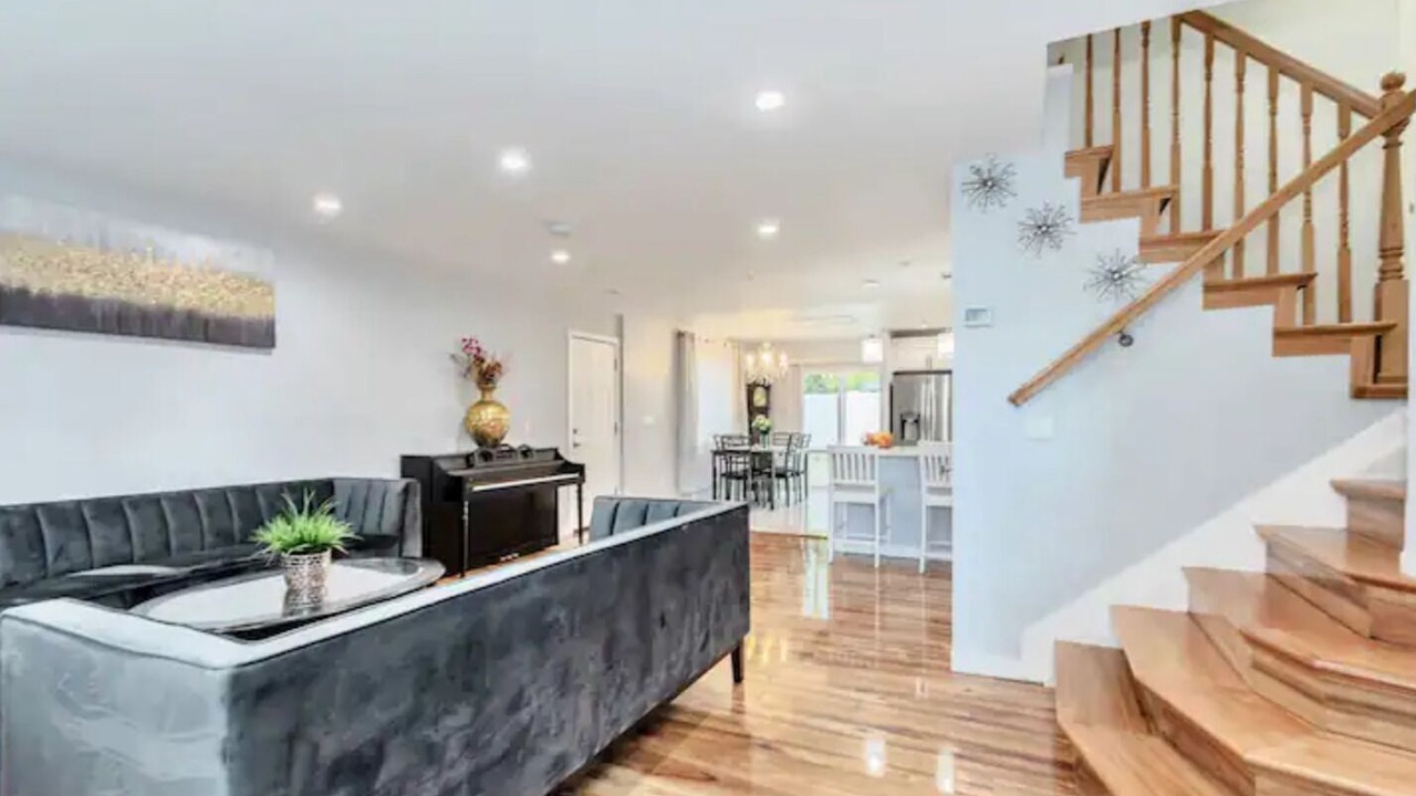 Photo of Livingroom in Aurora