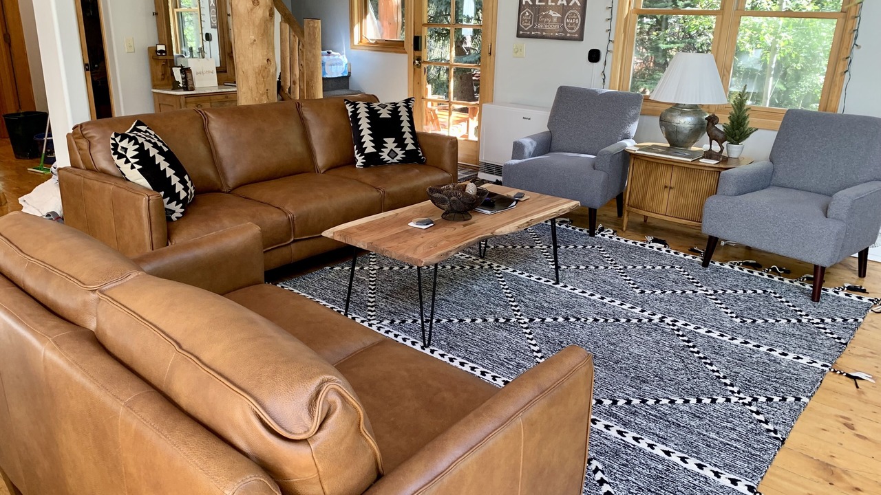 Photo of Livingroom in Idaho Springs