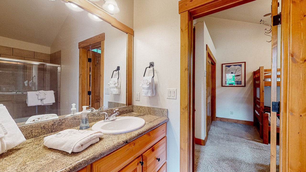 Photo of Bathroom in Crown