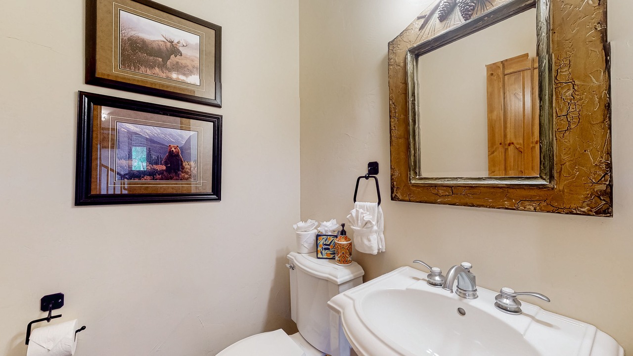 Photo of Bathroom in Crown