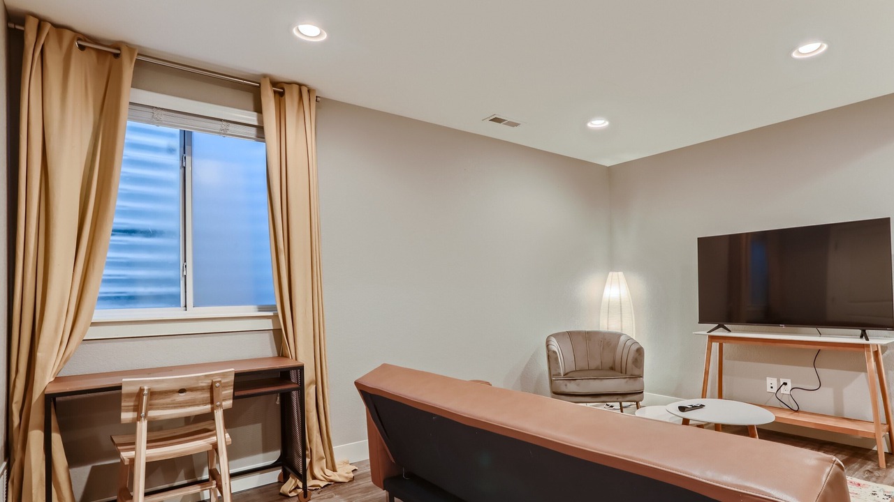 Photo of Bedroom in Stapleton