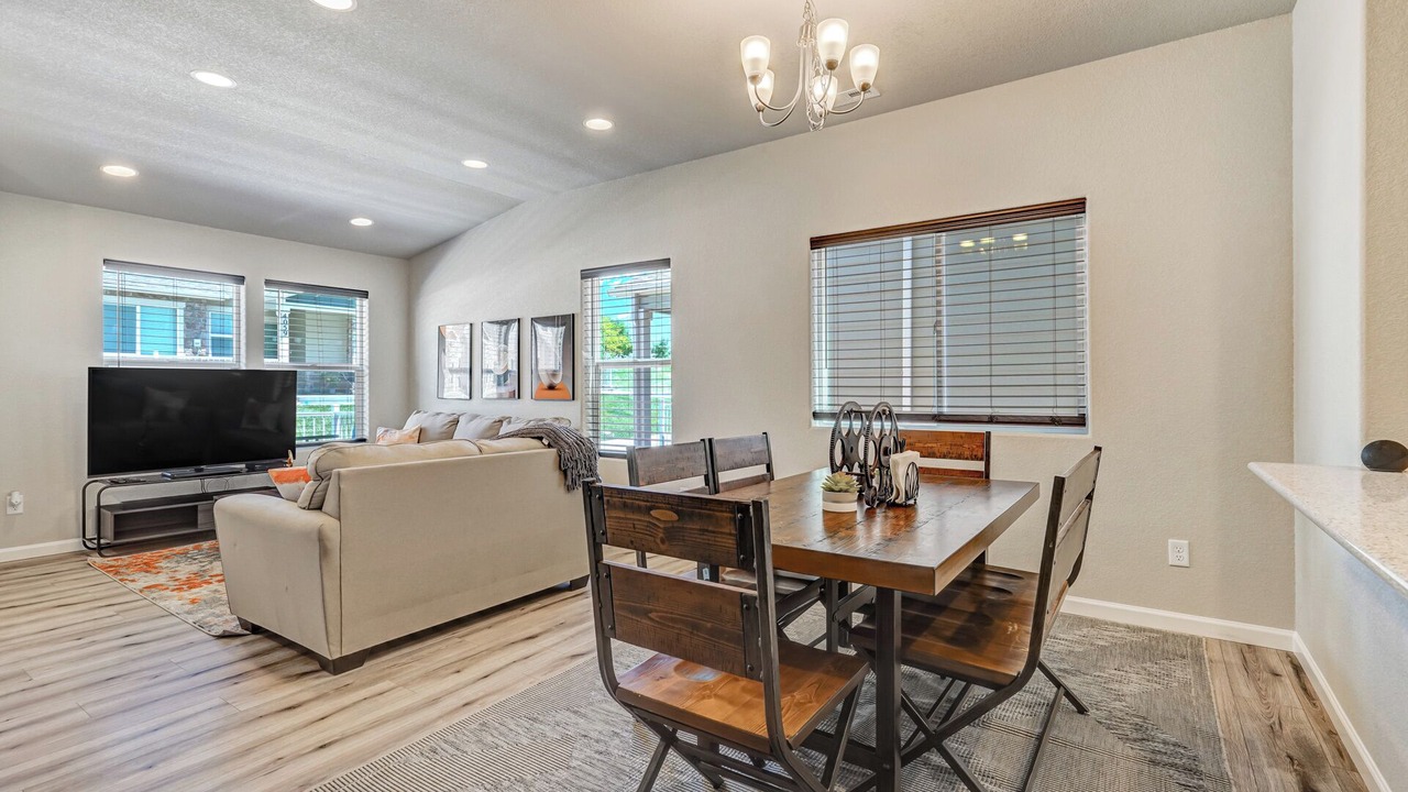Photo of Livingroom in Southeast Colorado Springs