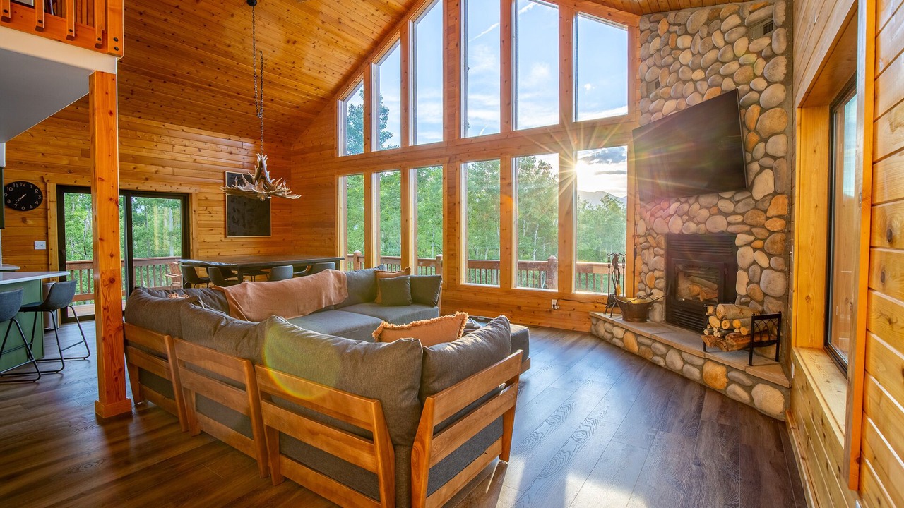 Photo of Bedroom in Michigan Hill