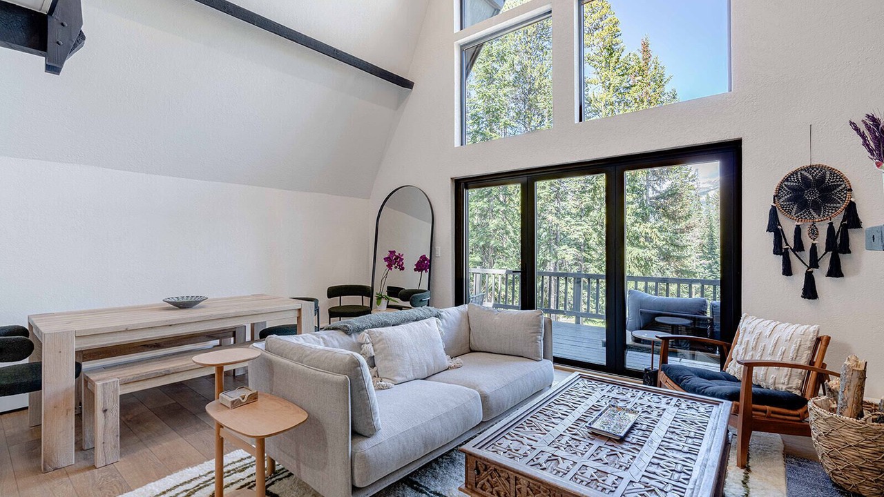 Photo of Livingroom in Breckenridge Heights