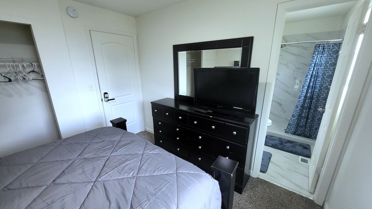 Photo of Bedroom in Aurora