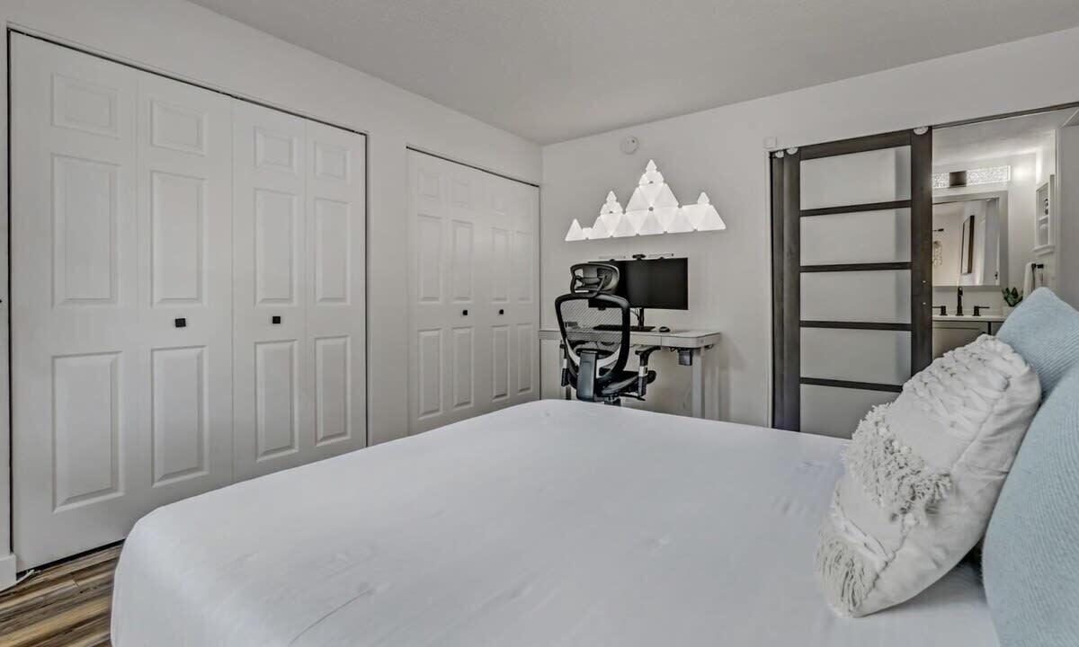 Photo of Bedroom in Northwest Colorado Springs