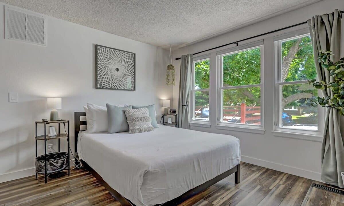 Photo of Bedroom in Northwest Colorado Springs
