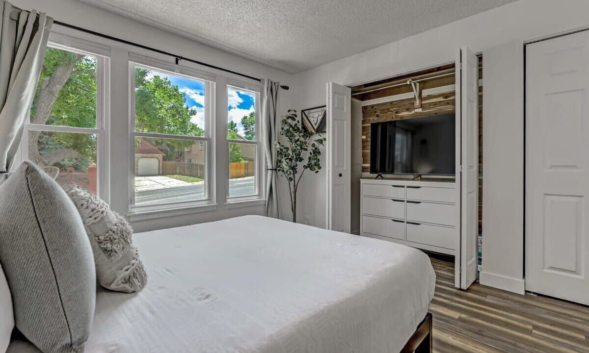 Photo of Bedroom in Northwest Colorado Springs
