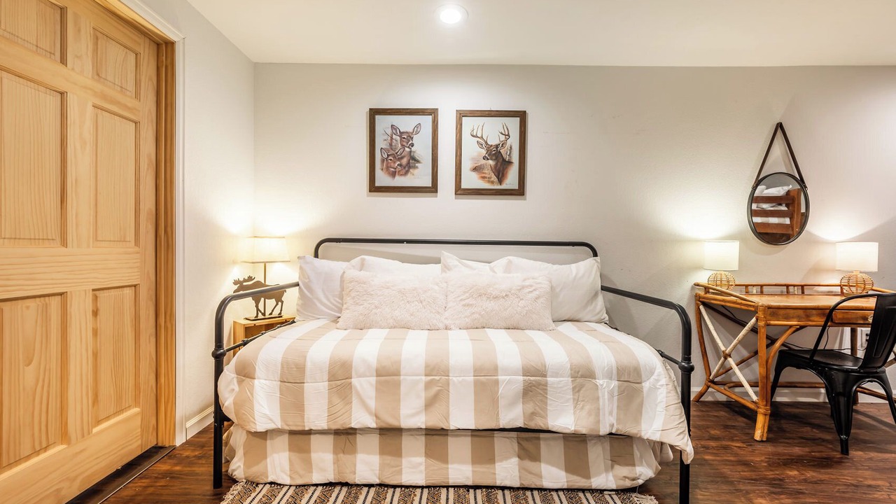 Photo of Bedroom in Colorado Springs