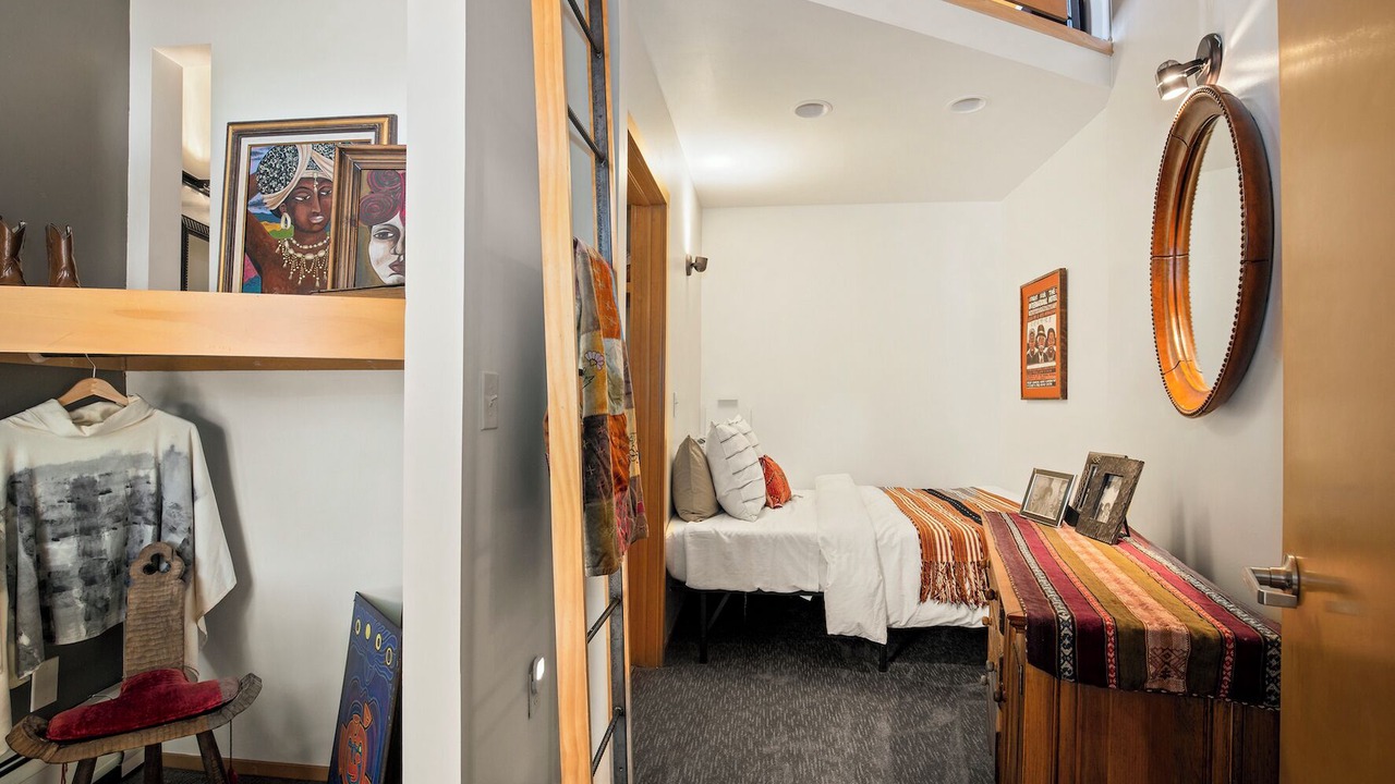 Photo of Bedroom in North Park Hill
