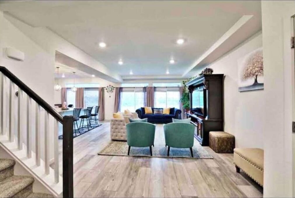 Photo of Livingroom in Aurora