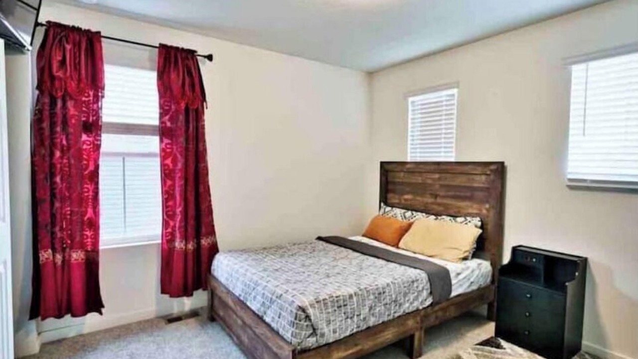 Photo of Bedroom in Aurora