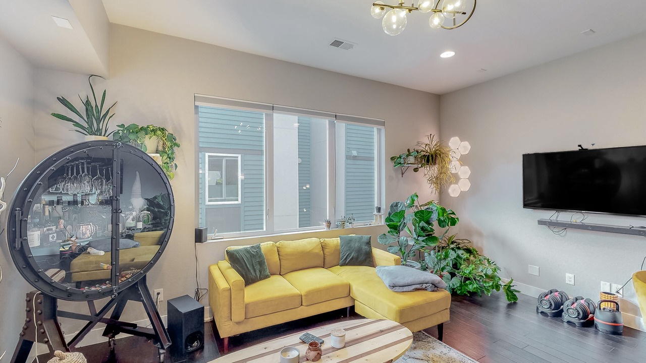 Photo of Livingroom in West Colfax