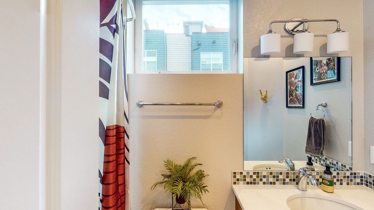 Photo of Bathroom in West Colfax
