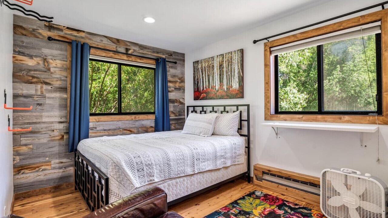 Photo of Bedroom in Avon