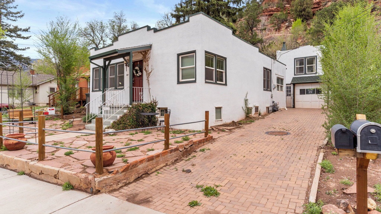 Photo of Others in Manitou Springs Historic District