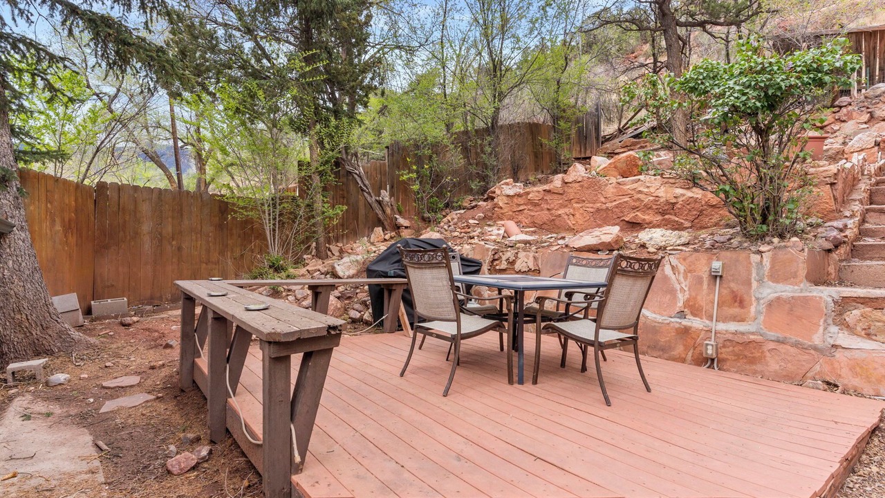 Photo of Outdoor in Manitou Springs Historic District