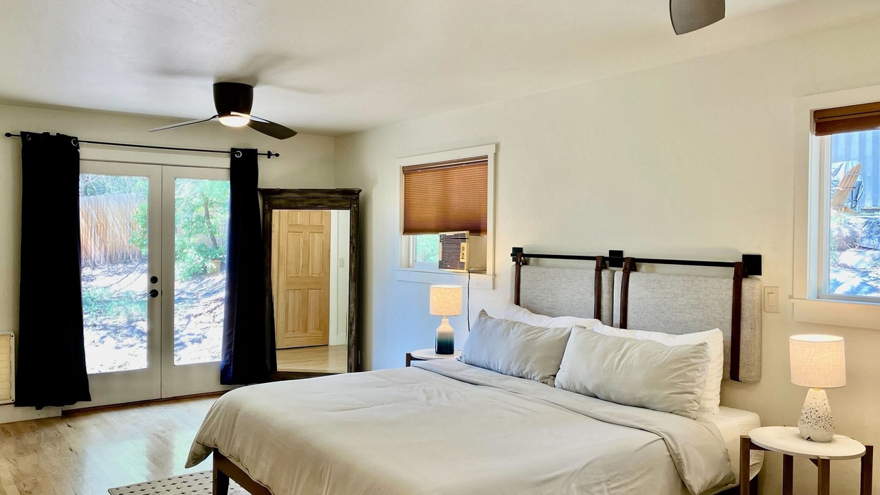 Photo of Bedroom in Hermosa