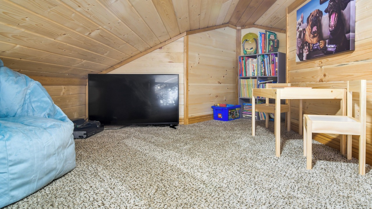 Photo of Livingroom in Green Valley