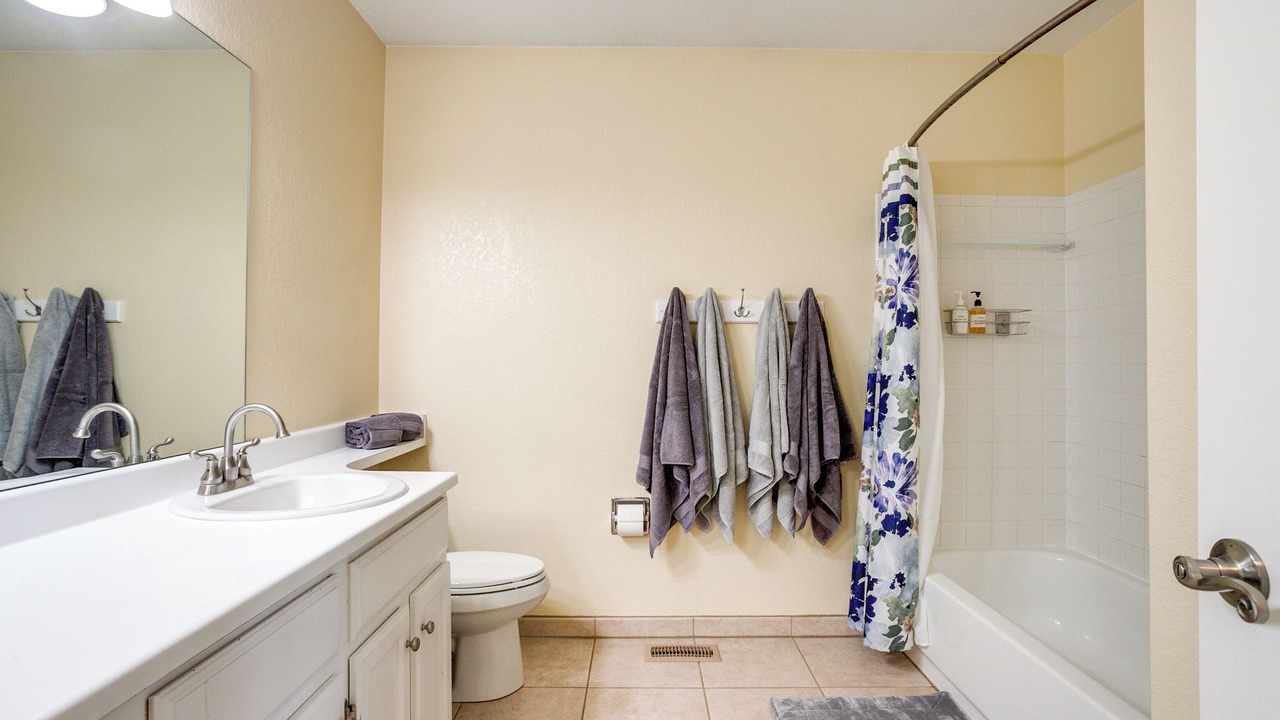 Photo of Bathroom in Thornton