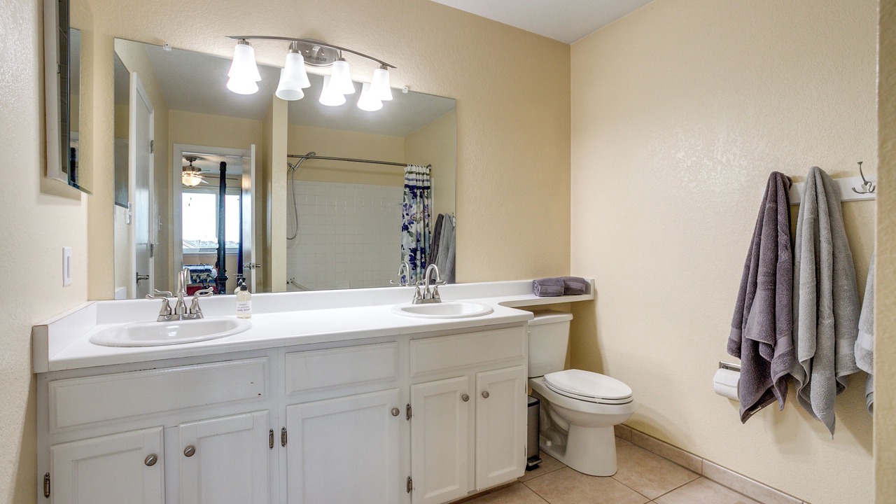 Photo of Bathroom in Thornton