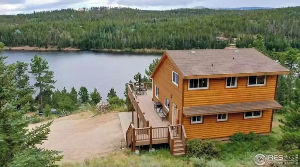 Photo of Outdoor in Crystal Lake