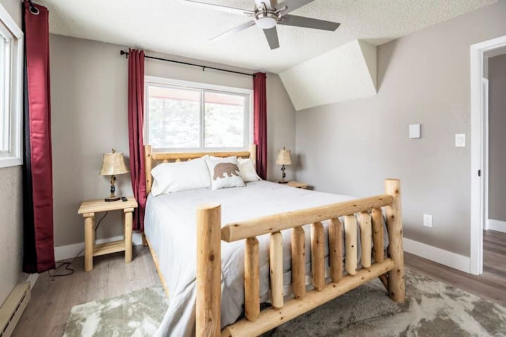 Photo of Bedroom in Crystal Lake