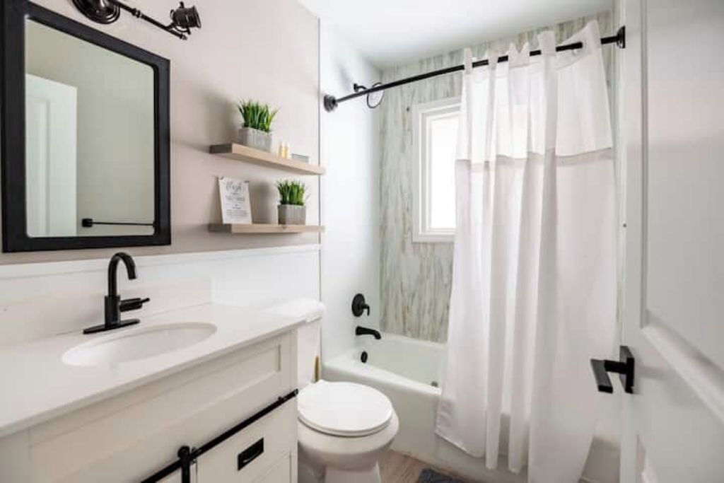 Photo of Bathroom in Crystal Lake