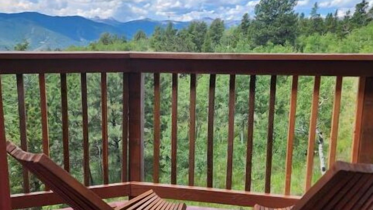 Photo of Outdoor in Black Hawk