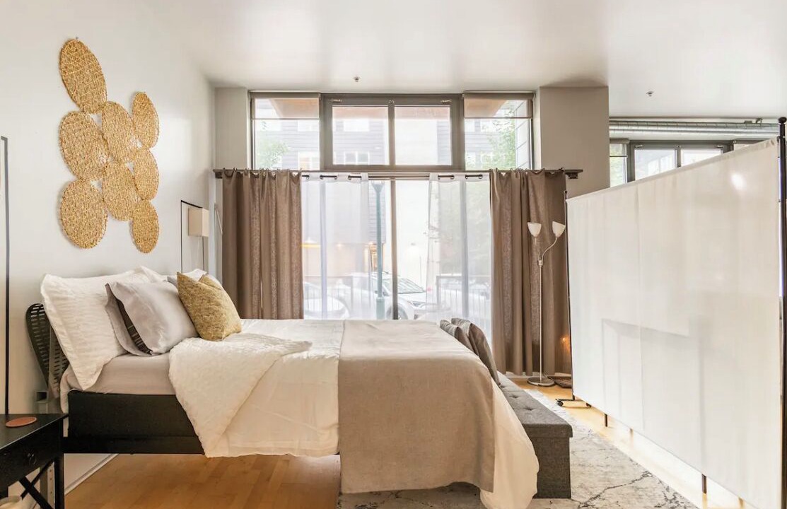 Photo of Bedroom in Ballpark