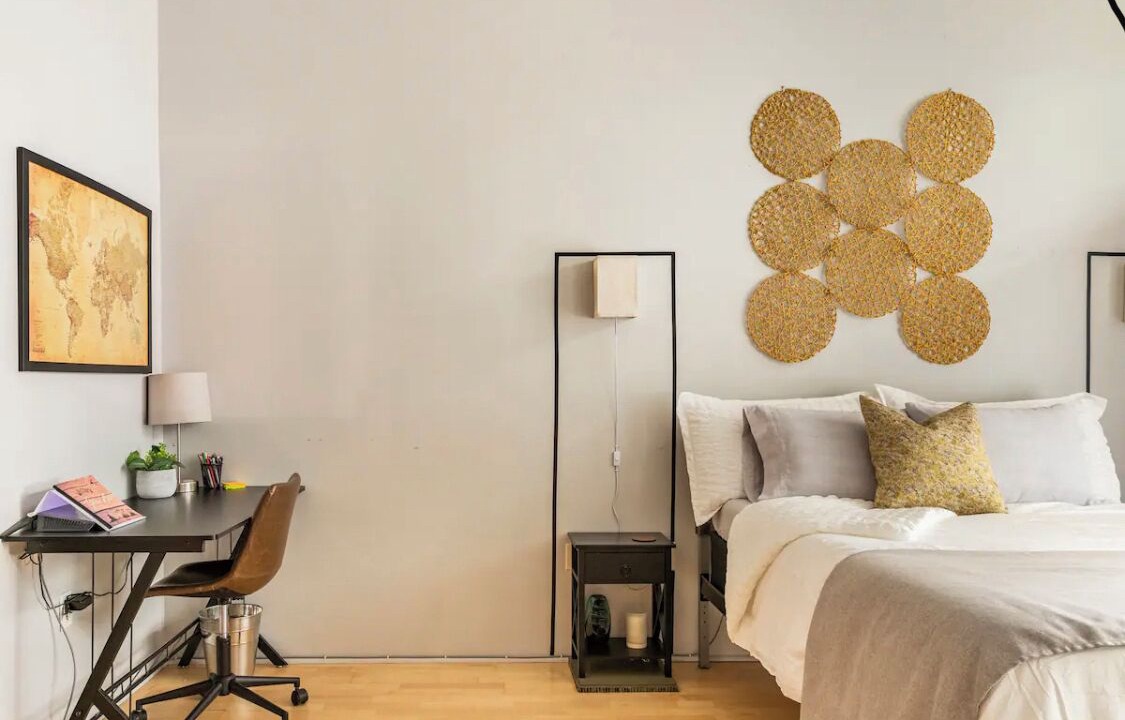 Photo of Bedroom in Ballpark
