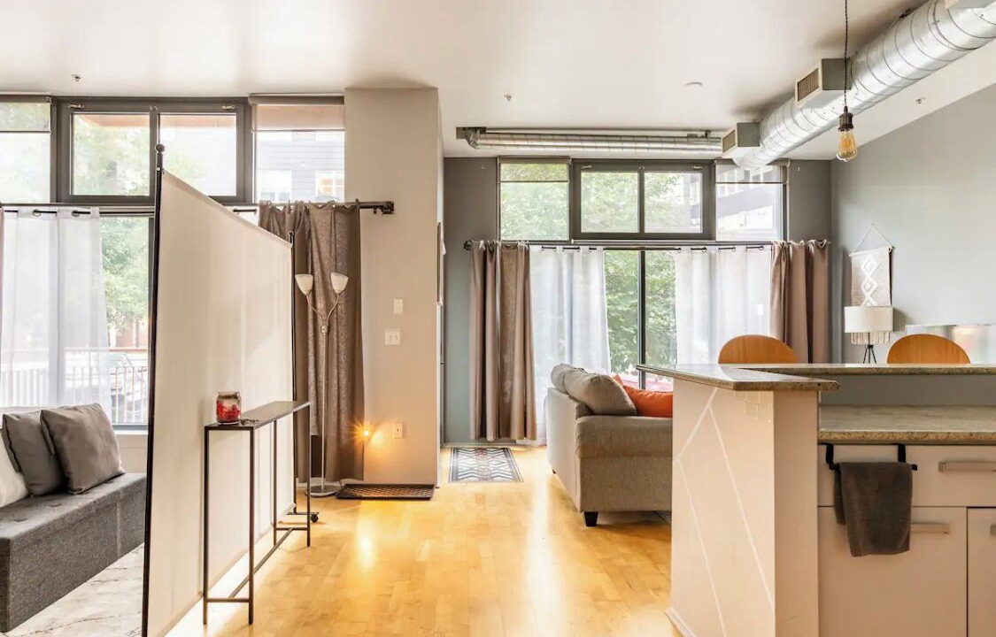 Photo of Livingroom in Ballpark