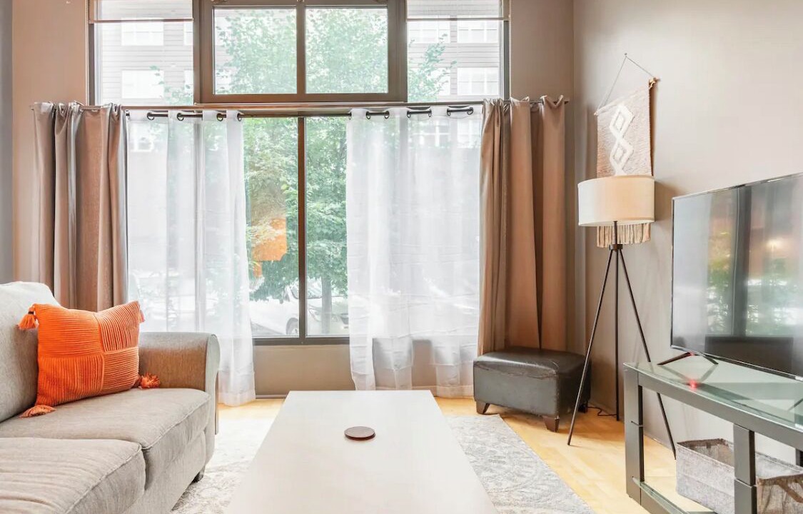 Photo of Livingroom in Ballpark