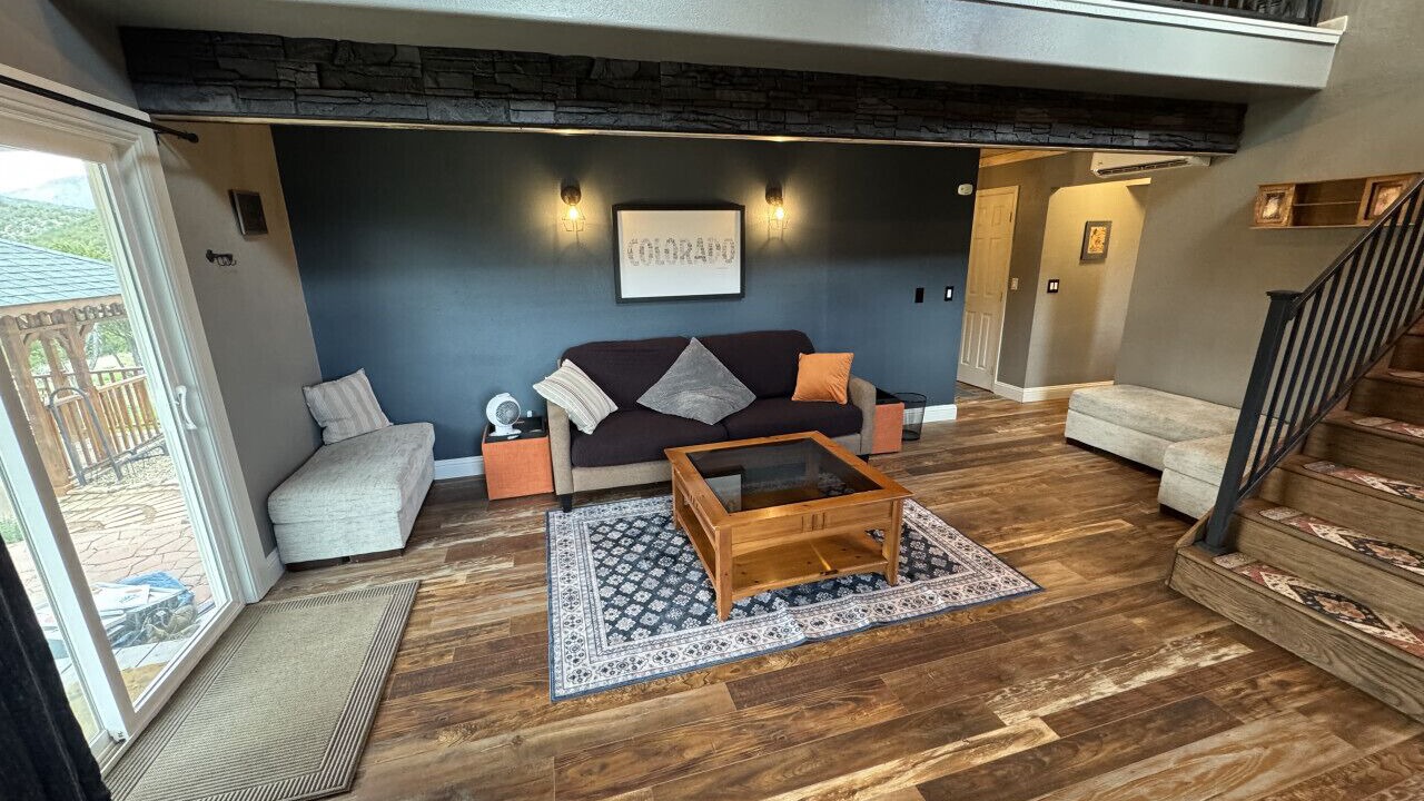 Photo of Livingroom in Canon City