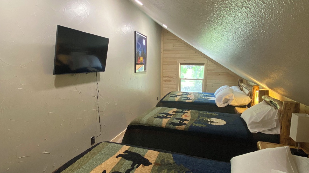 Photo of Bedroom in South Fork