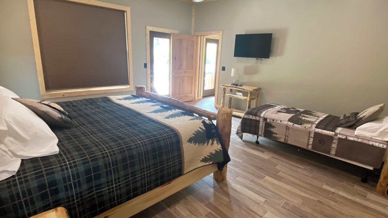 Photo of Bedroom in South Fork