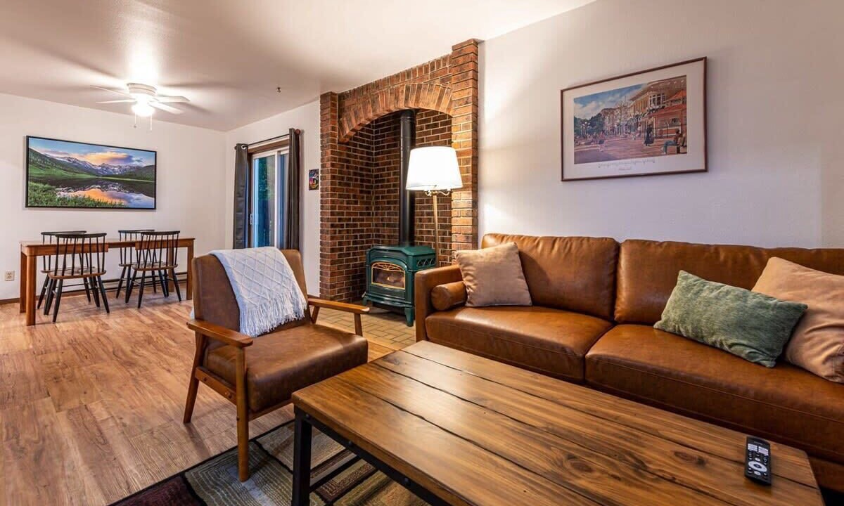 Photo of Livingroom in Lafayette