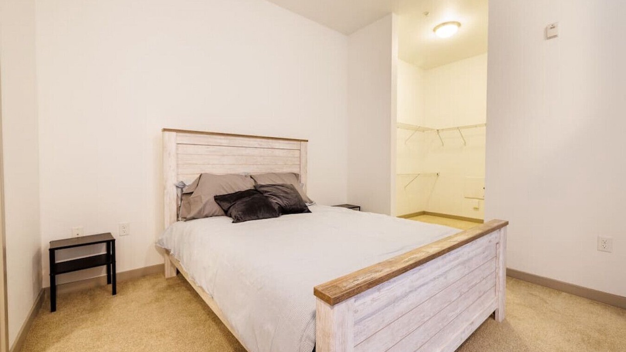 Photo of Bedroom in River North Art District