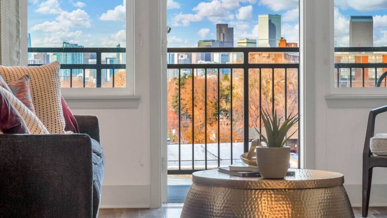 Photo of Livingroom in Baker