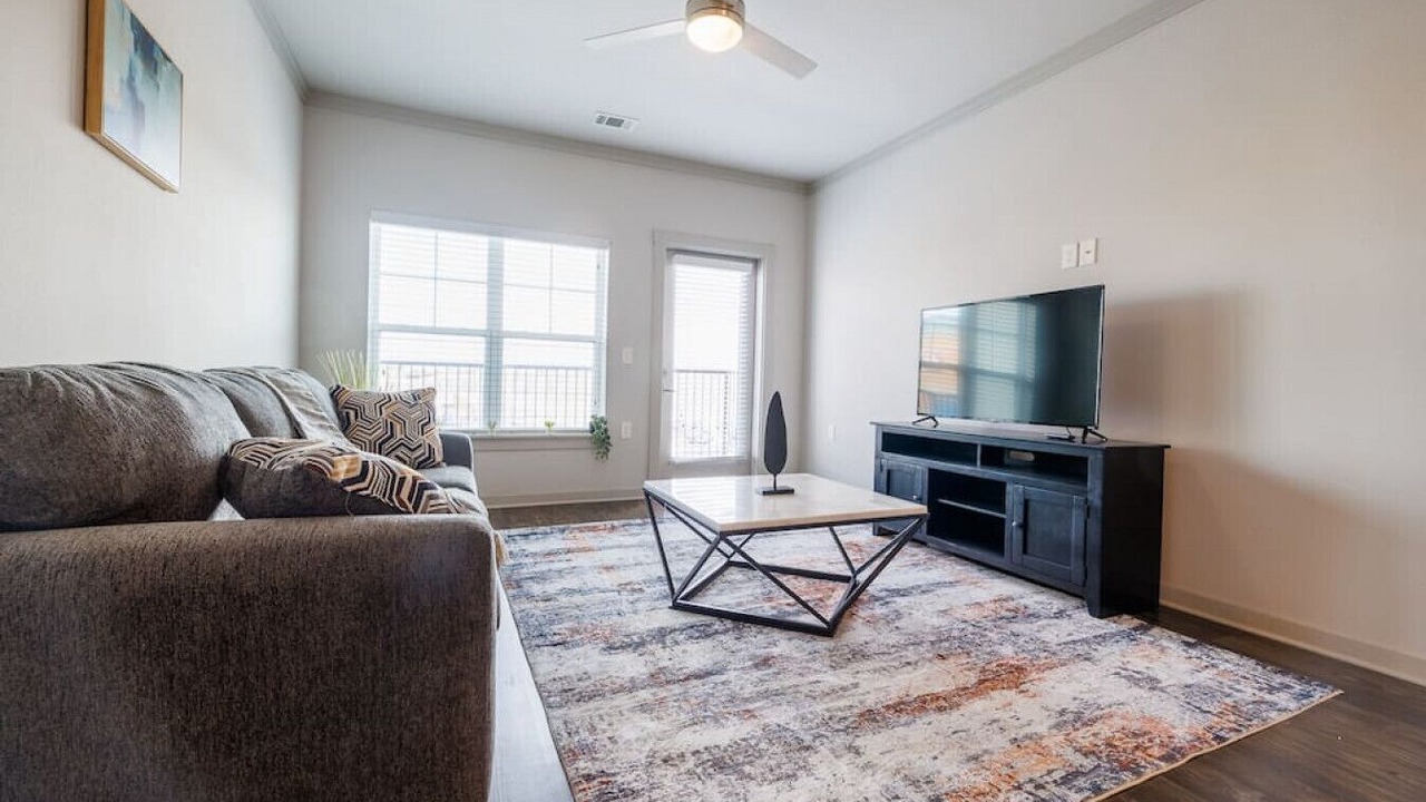 Photo of Livingroom in Aurora