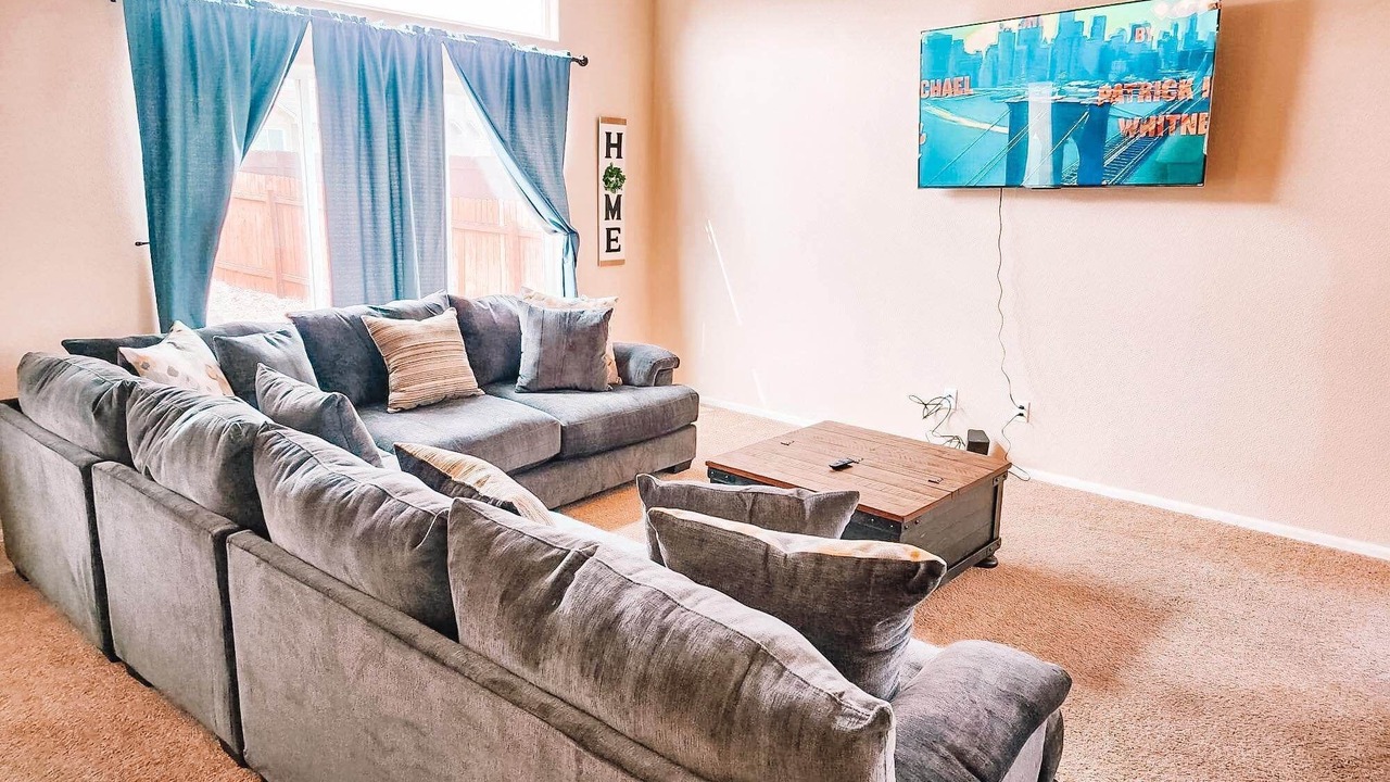 Photo of Livingroom in Peyton