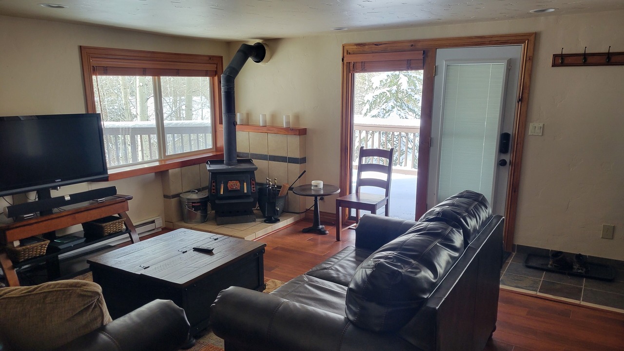 Photo of Livingroom in Intermountain
