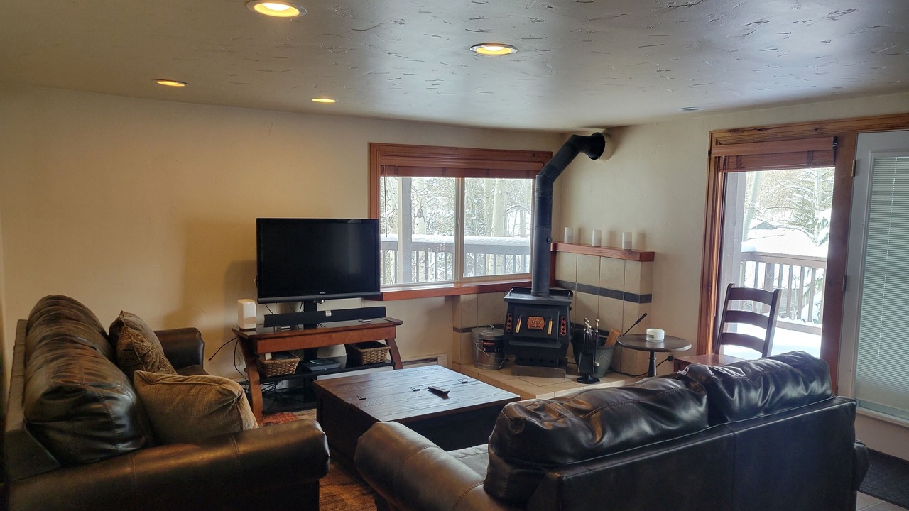 Photo of Livingroom in Intermountain