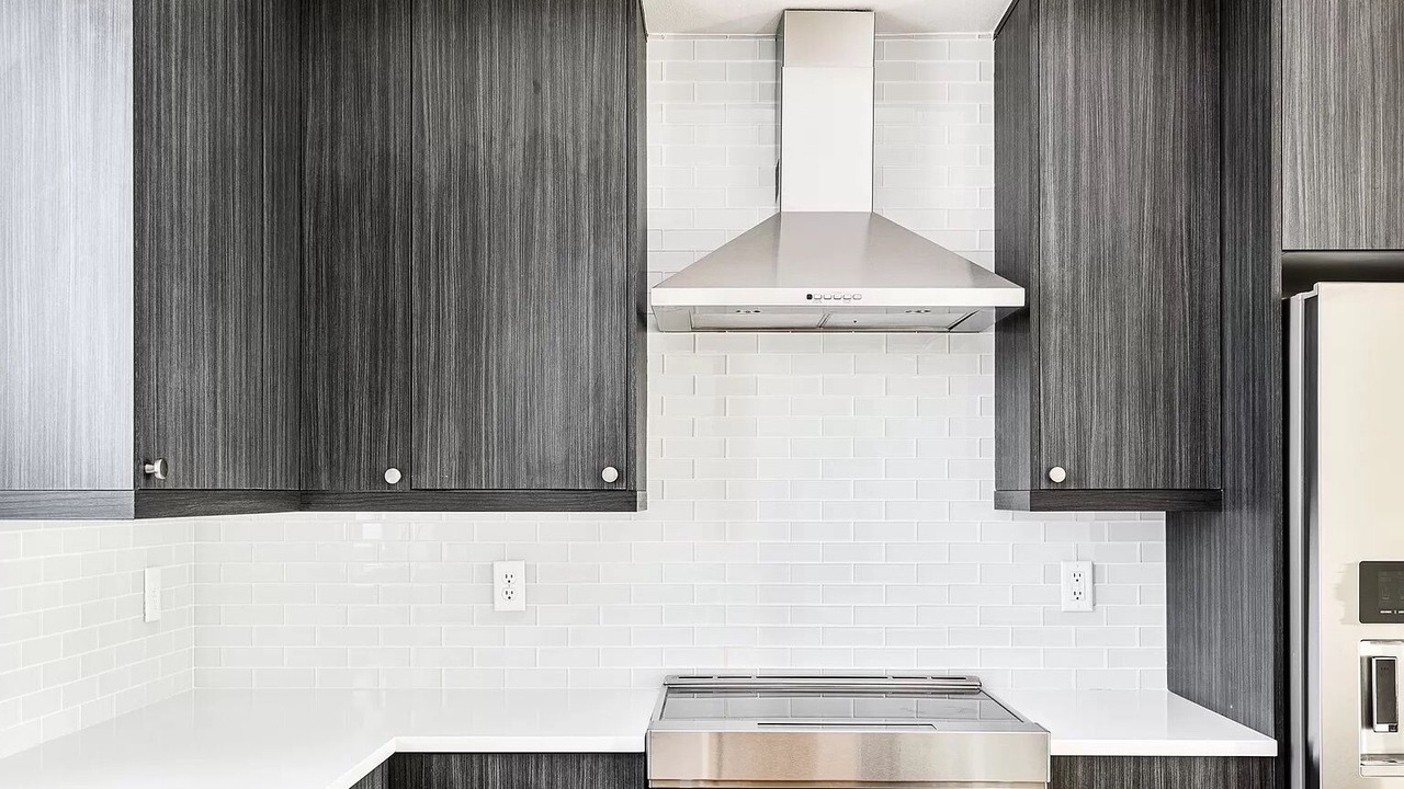 Photo of Kitchen in Glenwood Grove - North Iris