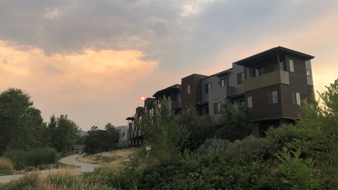 Photo of Outdoor in Glenwood Grove - North Iris